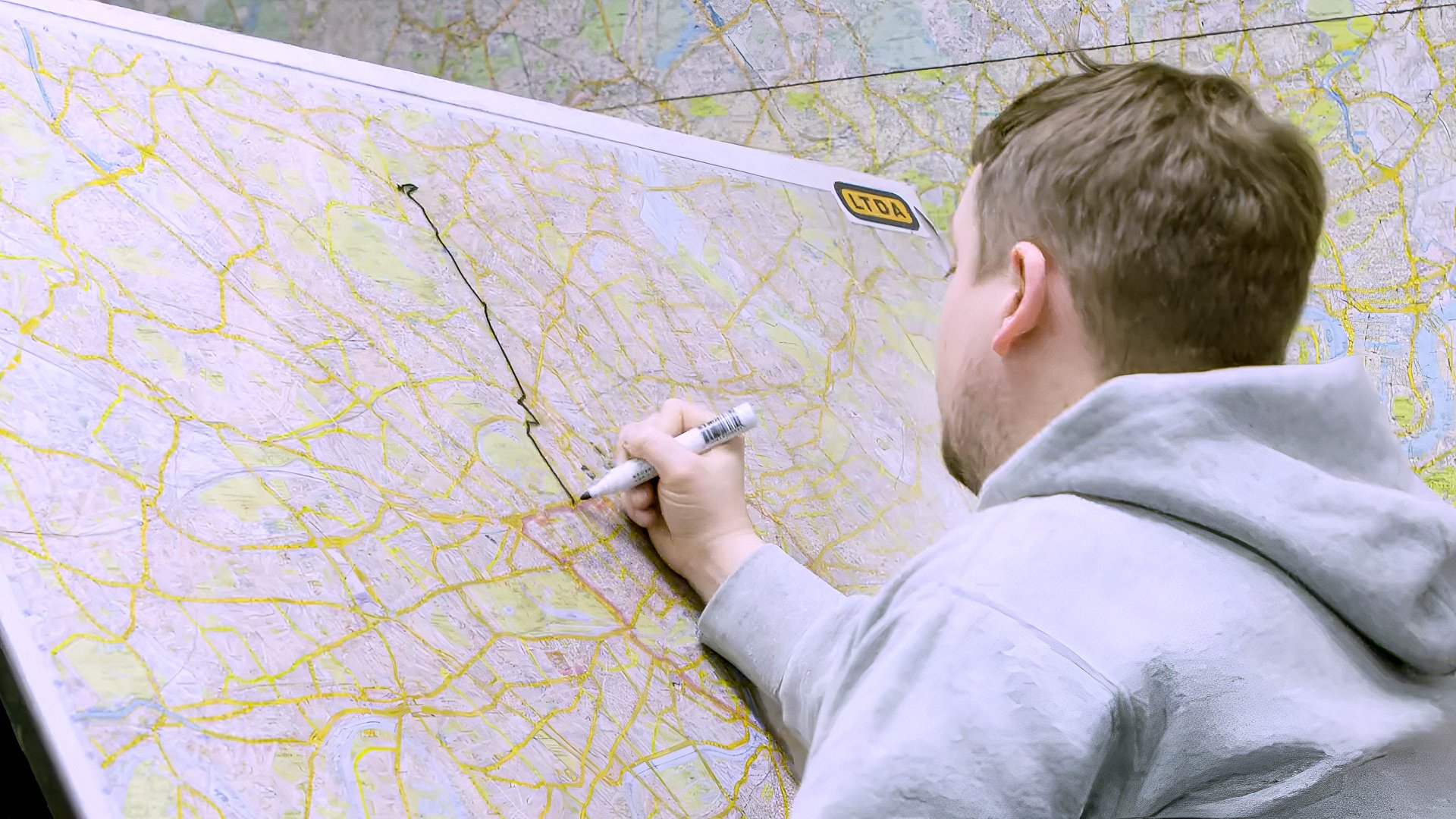 To earn a licence, drivers must pass “The Knowledge.” 