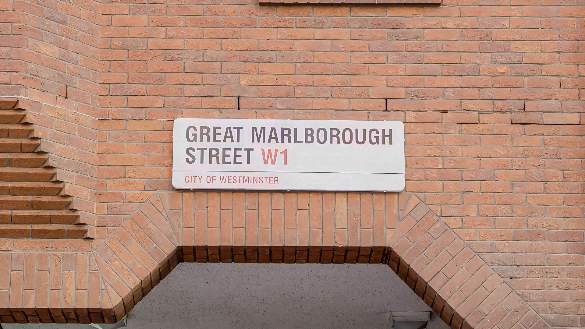 Landmarks matter as much as streets. 