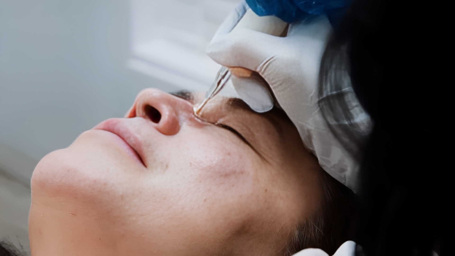 She began studying skin and tattoo techniques in depth.