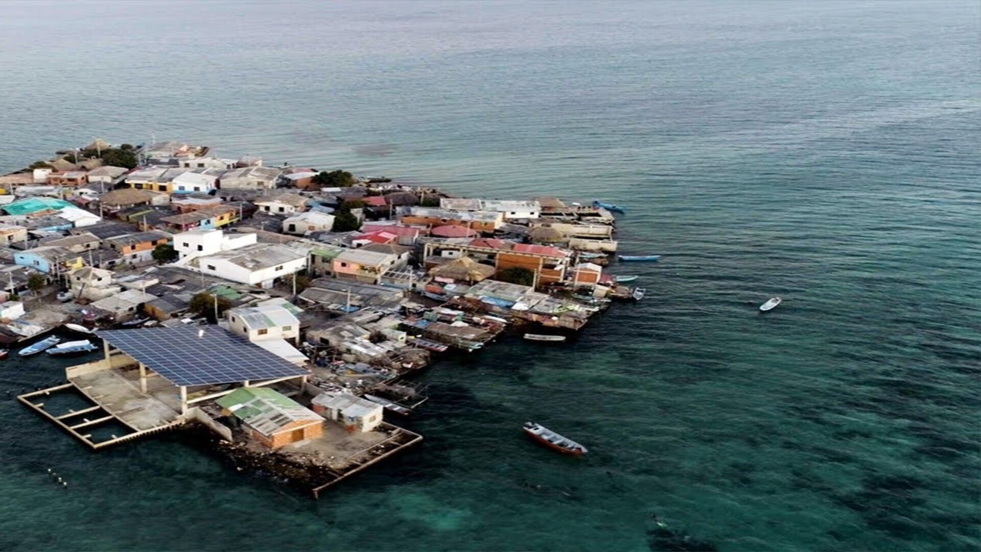 Santa Cruz del Islote, Life on the World’s Most Crowded Island