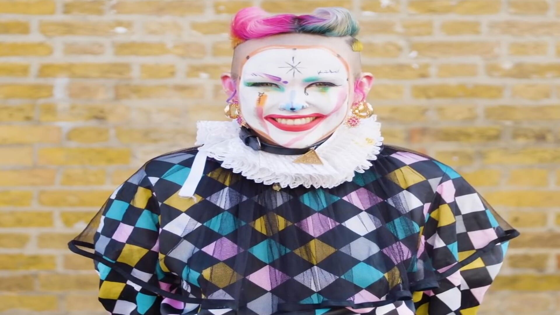 London street style and creative identity