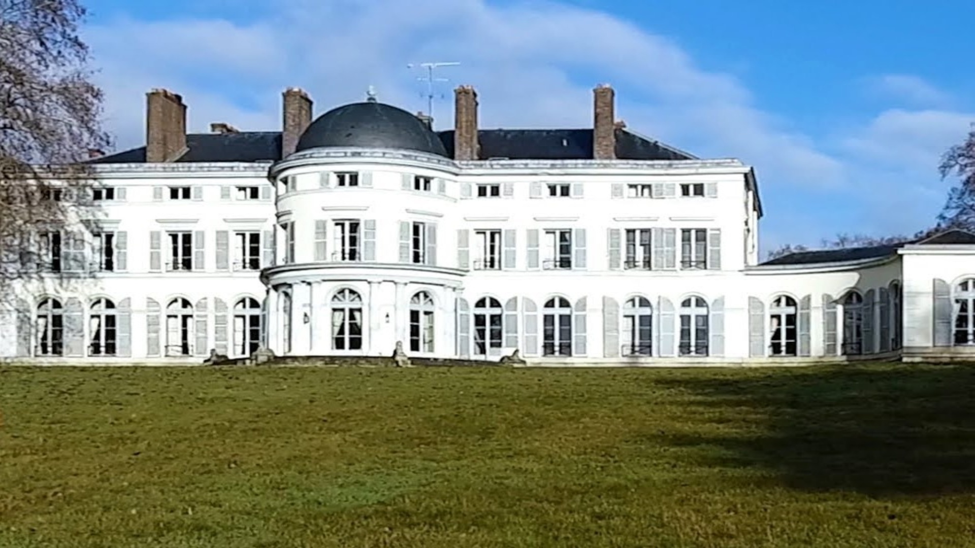 Chateau de Groussay, the hidden jewel near Paris